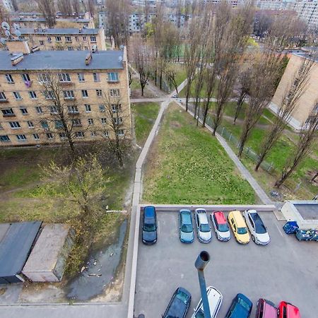 Просторная Однокомнатная Квартира Возле Скоростного Трамвая Kiev Esterno foto